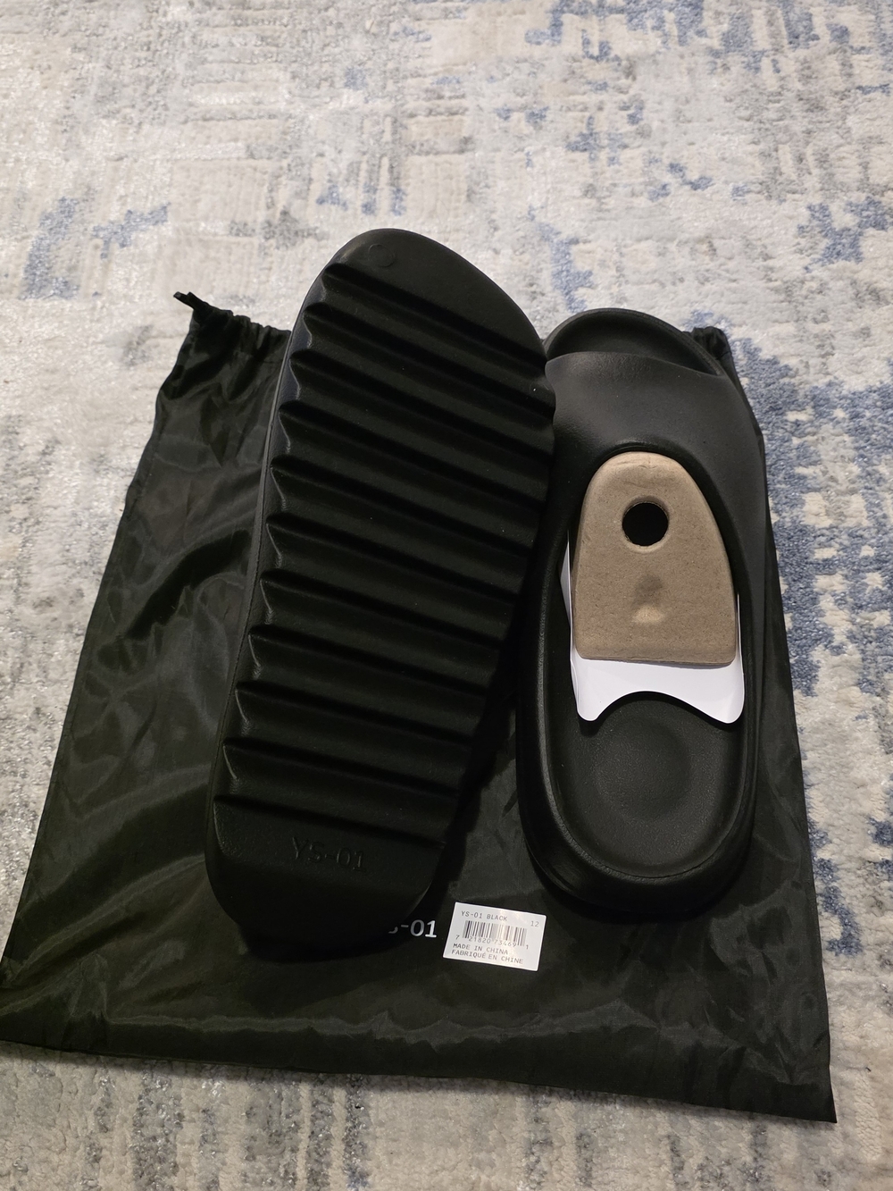 Yeezy Slides Black Size 13 - Picture 3 of 4